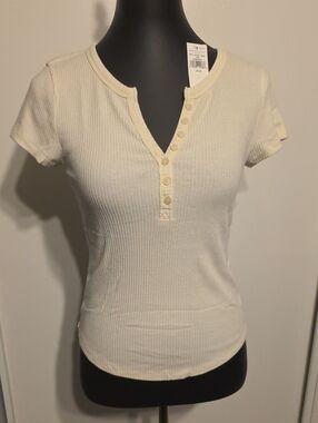 American Eagle Outfitters Cream Ribbed Henley Short Sleeve Top
